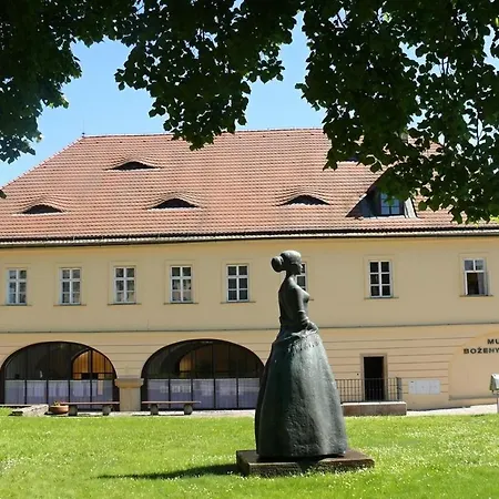 Gasthof Restaurace A U Pešíků 3*