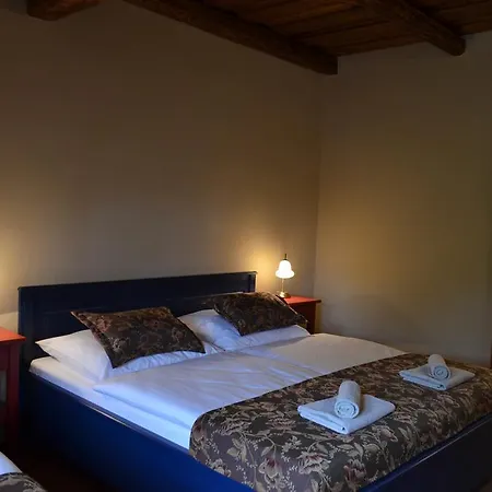 Restaurace A U Pešíků 3* Červený Kostelec