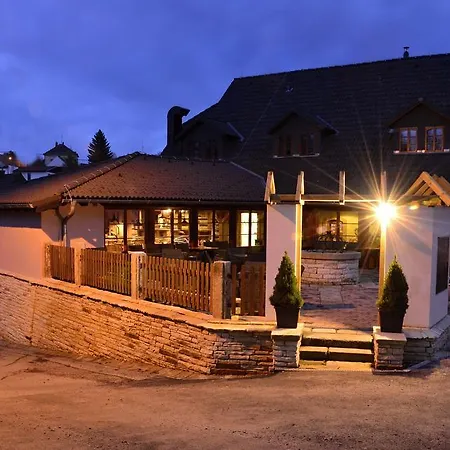 Restaurace A U Pešíků